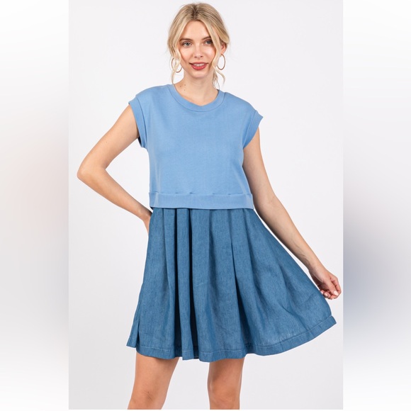 30Contrast Denim Pleated  Dress - Picture 2 of 6